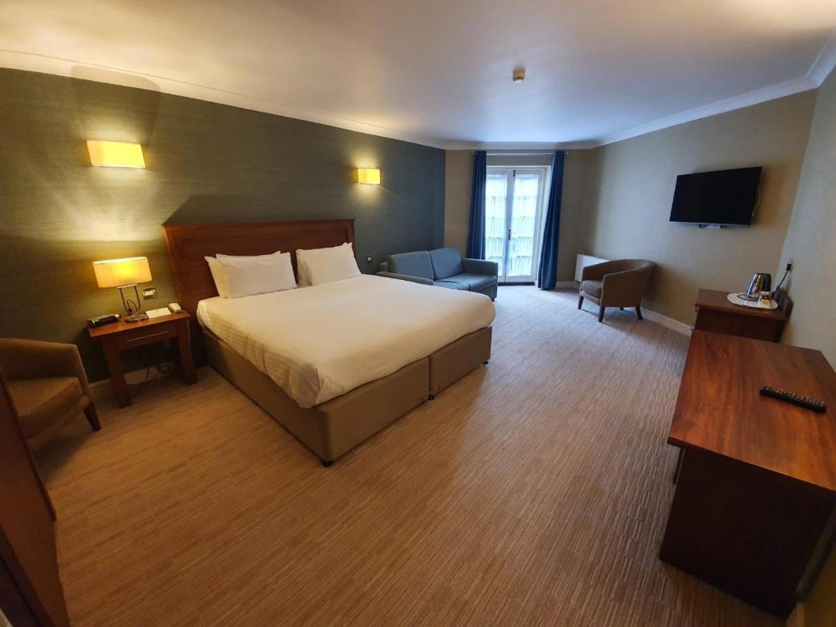 Best Western Moore Place Hotel Milton Keynes Exteriör bild