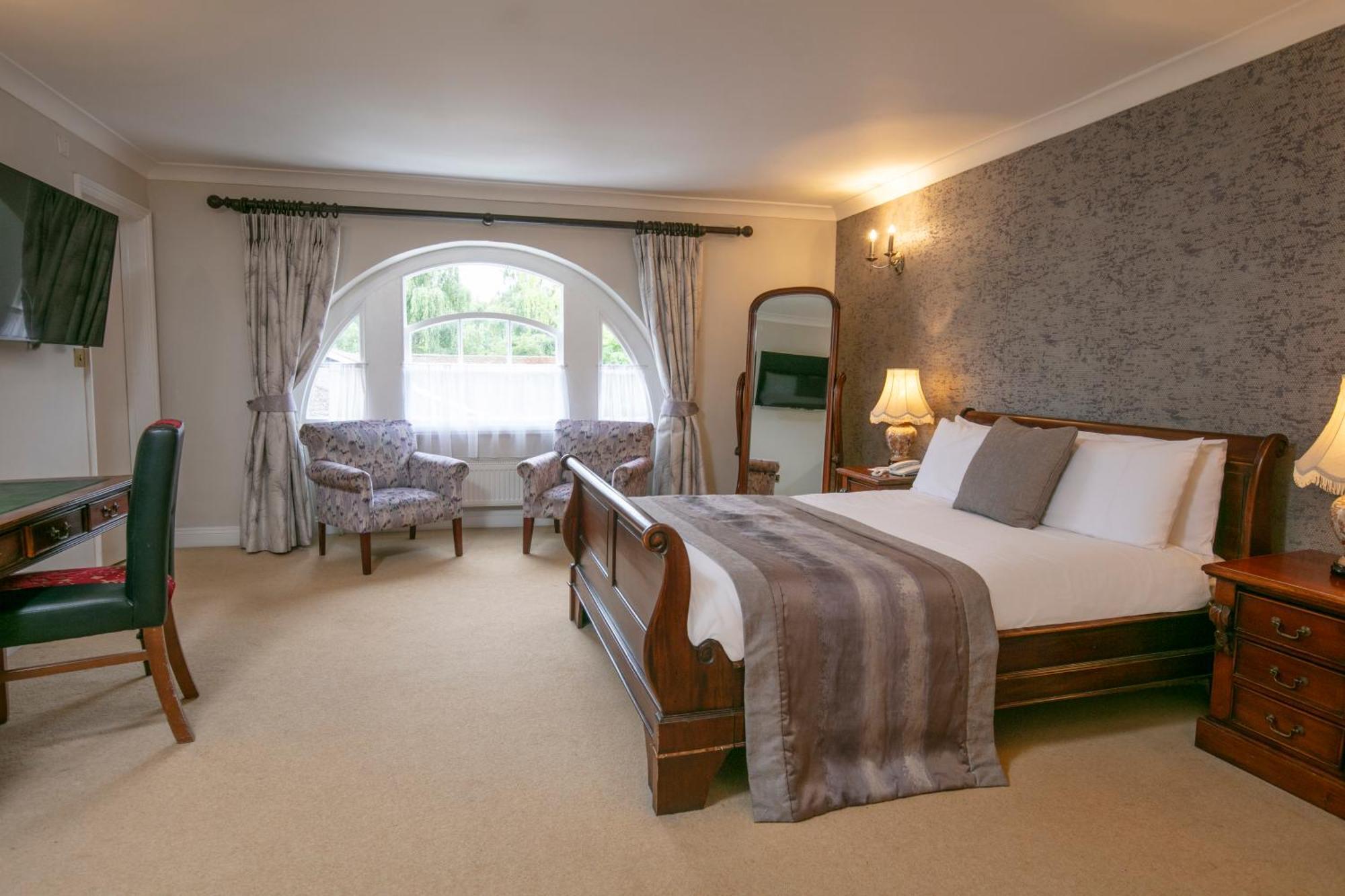 Best Western Moore Place Hotel Milton Keynes Exteriör bild