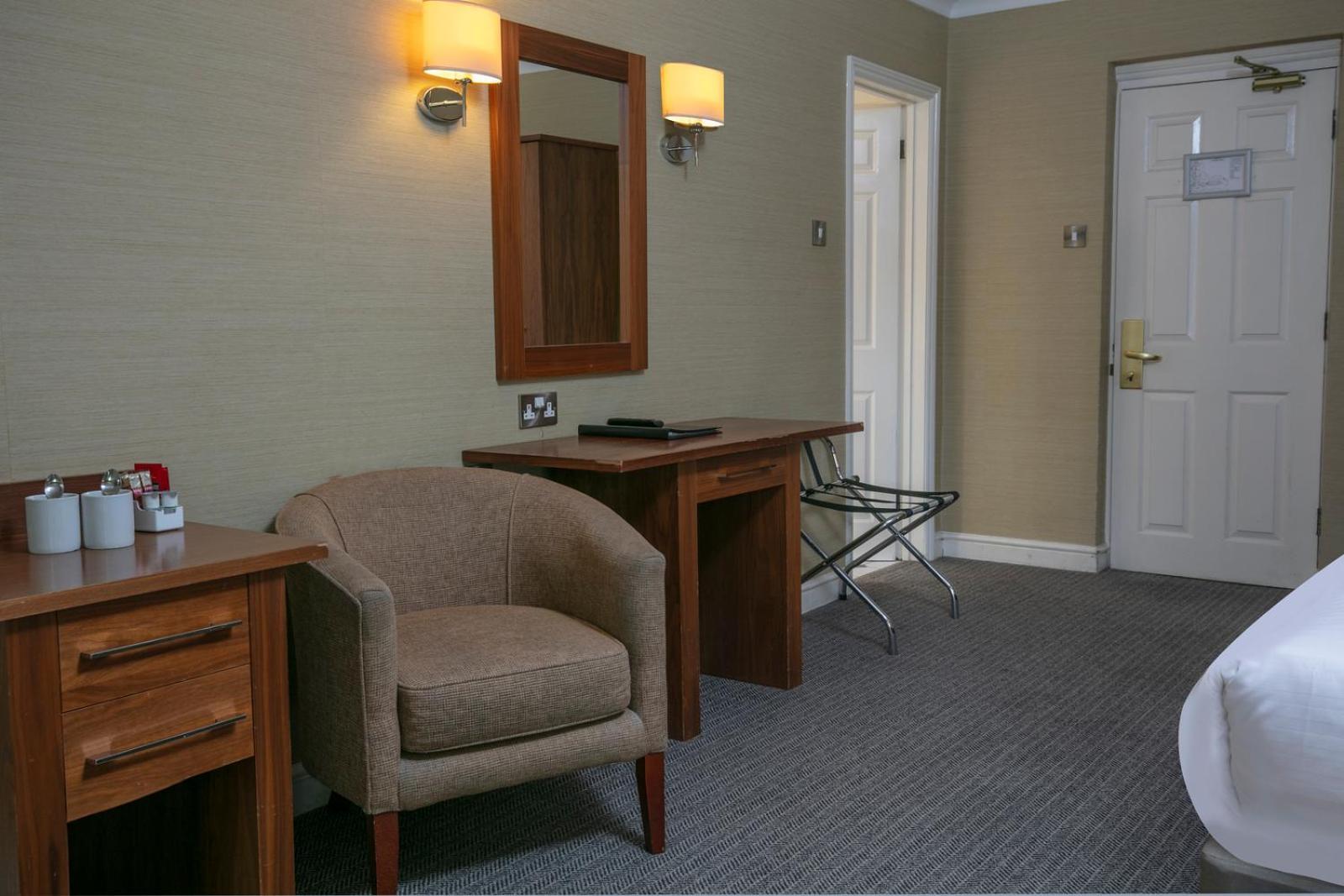 Best Western Moore Place Hotel Milton Keynes Exteriör bild