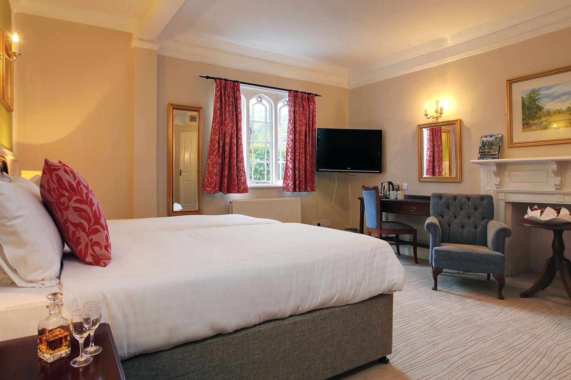 Best Western Moore Place Hotel Milton Keynes Exteriör bild